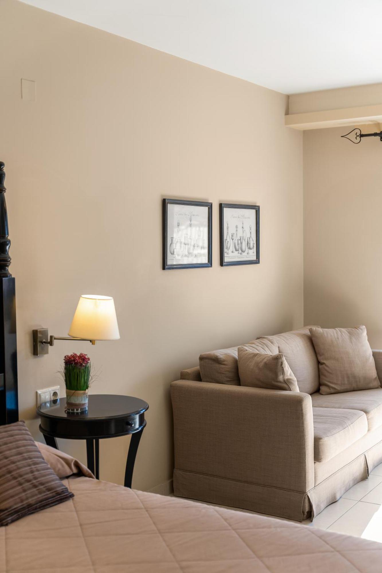 Aerinon Guesthouse ナフプリオ エクステリア 写真